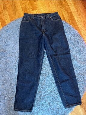 Vintage 1990s Levi's 550 Relaxed Fit Tapered Leg Mom Jeans Made in USA Size 14